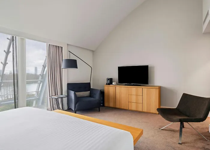 Marriott Cite Internationale מלון