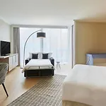 Otel Marriott Cite Internationale 4*
