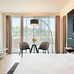 Marriott Cite Internationale Hotel