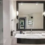 Hotel Marriott Cite Internationale 4*