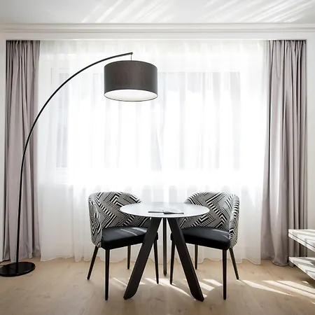 Marriott Cite Internationale Hotel