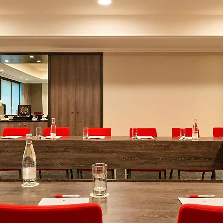 Marriott Cite Internationale Hotel 4*