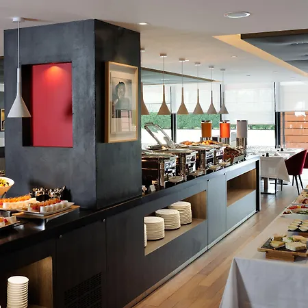 Marriott Cite Internationale Hotel 4*