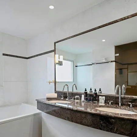 Marriott Cite Internationale 4* Lyon