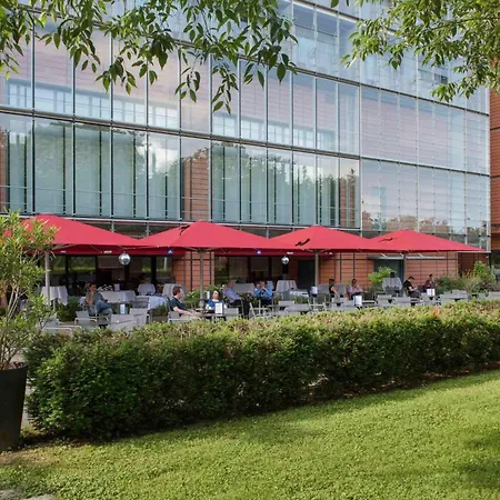Marriott Cite Internationale Hotel 4*